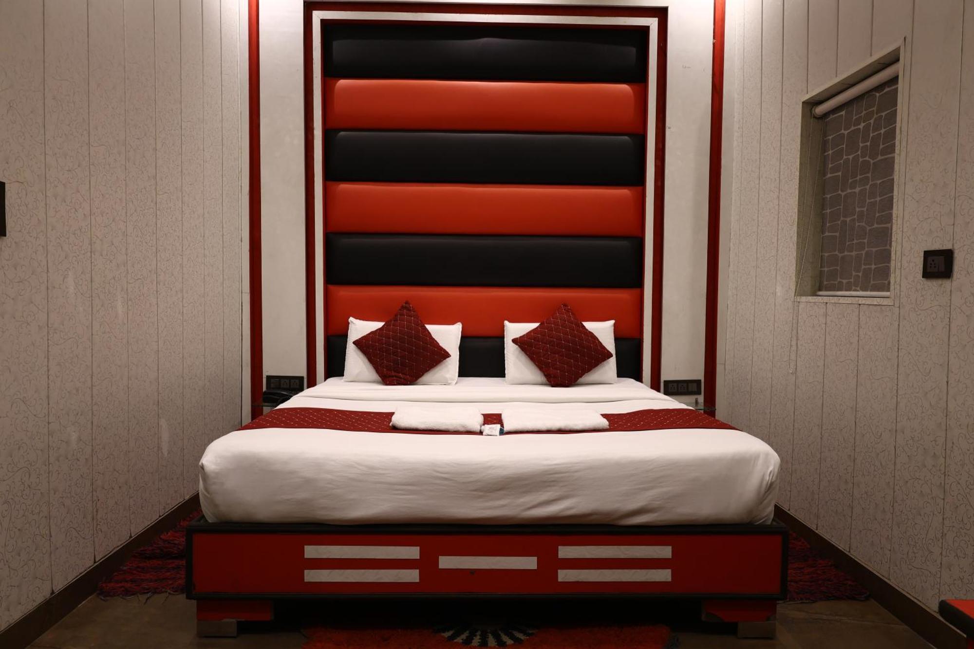 Hotel Pardesi Haridwār Dış mekan fotoğraf