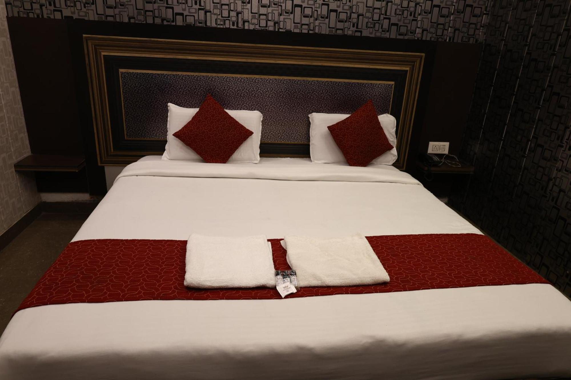 Hotel Pardesi Haridwār Dış mekan fotoğraf