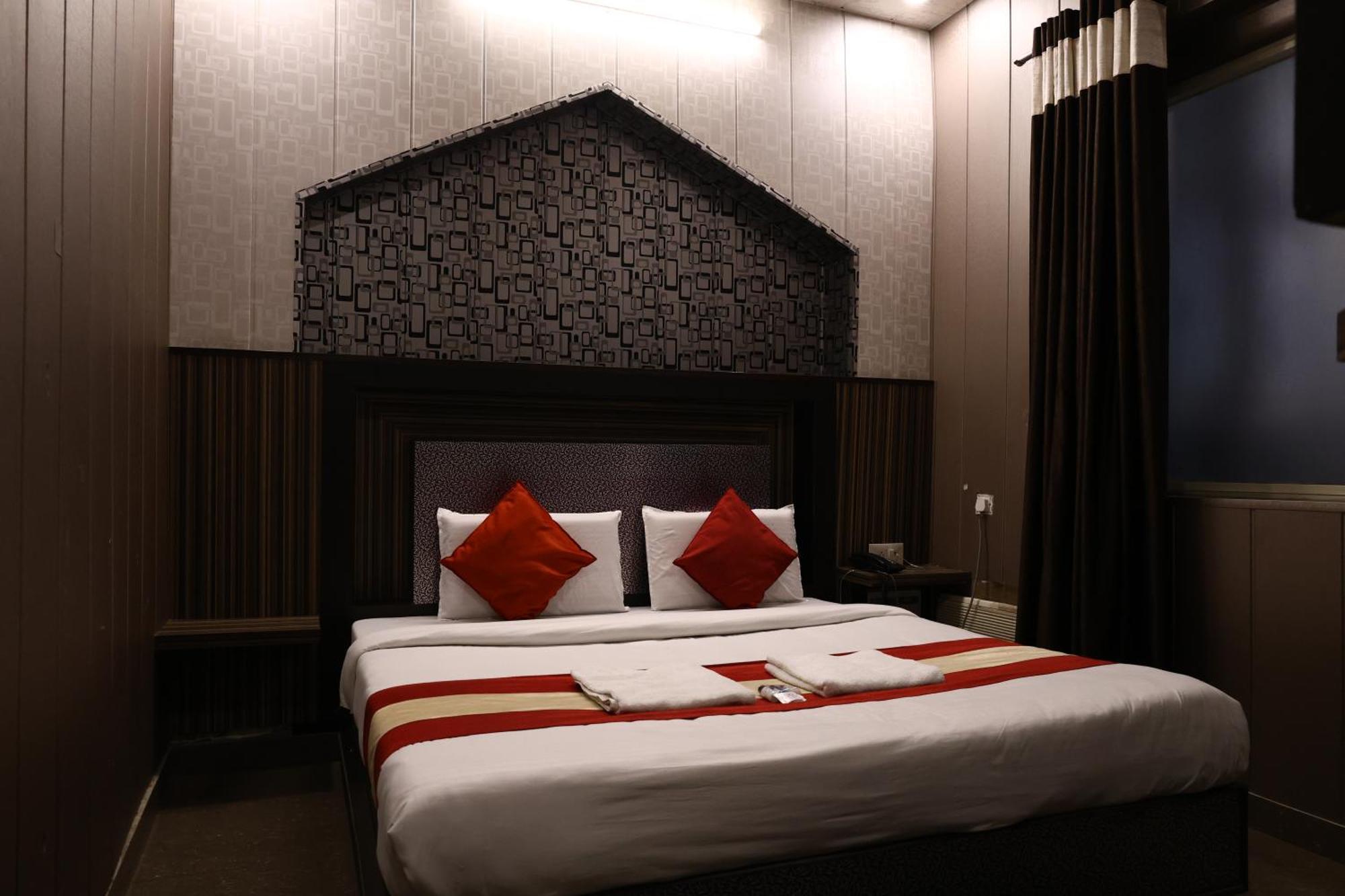 Hotel Pardesi Haridwār Dış mekan fotoğraf