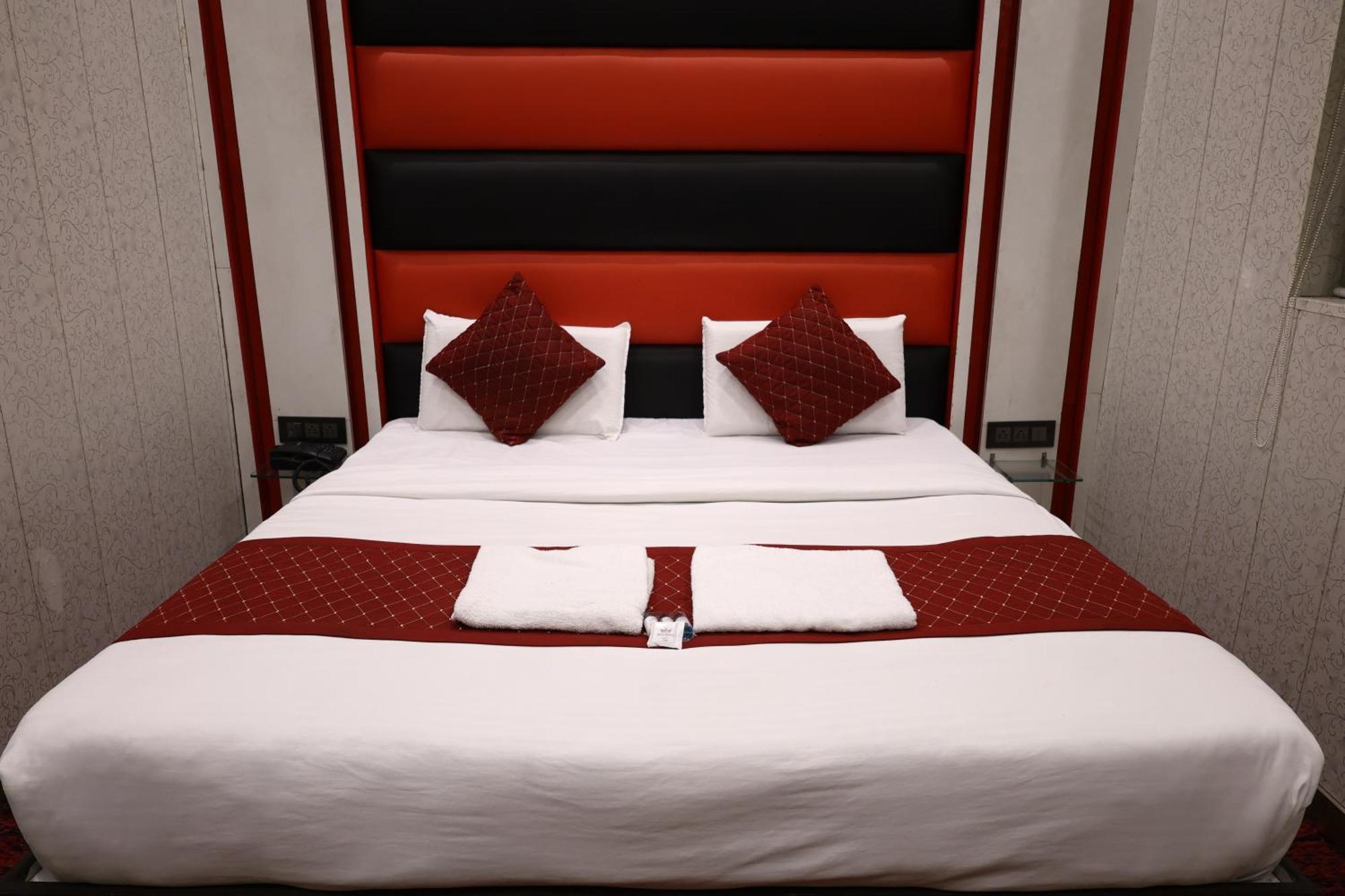 Hotel Pardesi Haridwār Dış mekan fotoğraf