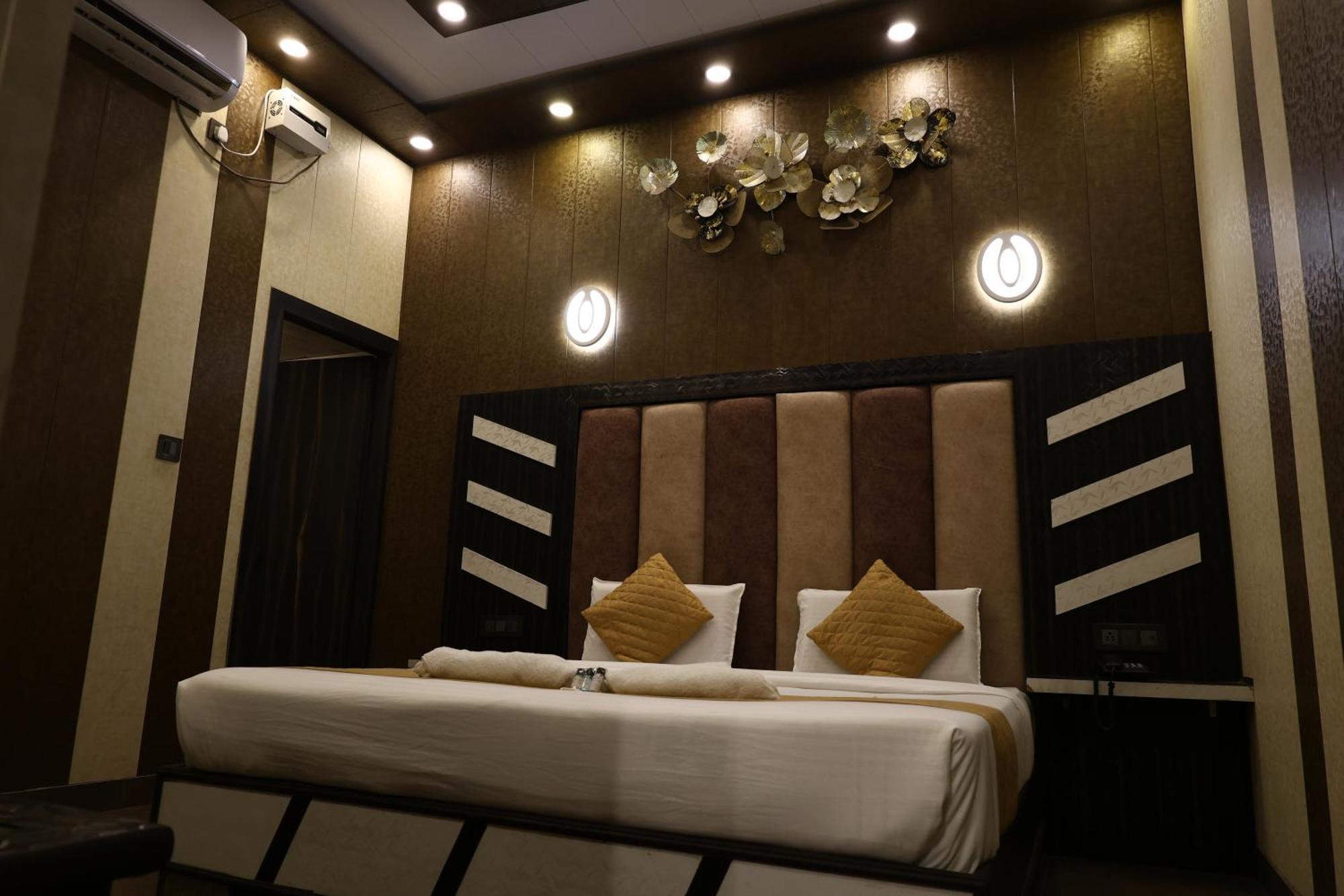 Hotel Pardesi Haridwār Dış mekan fotoğraf