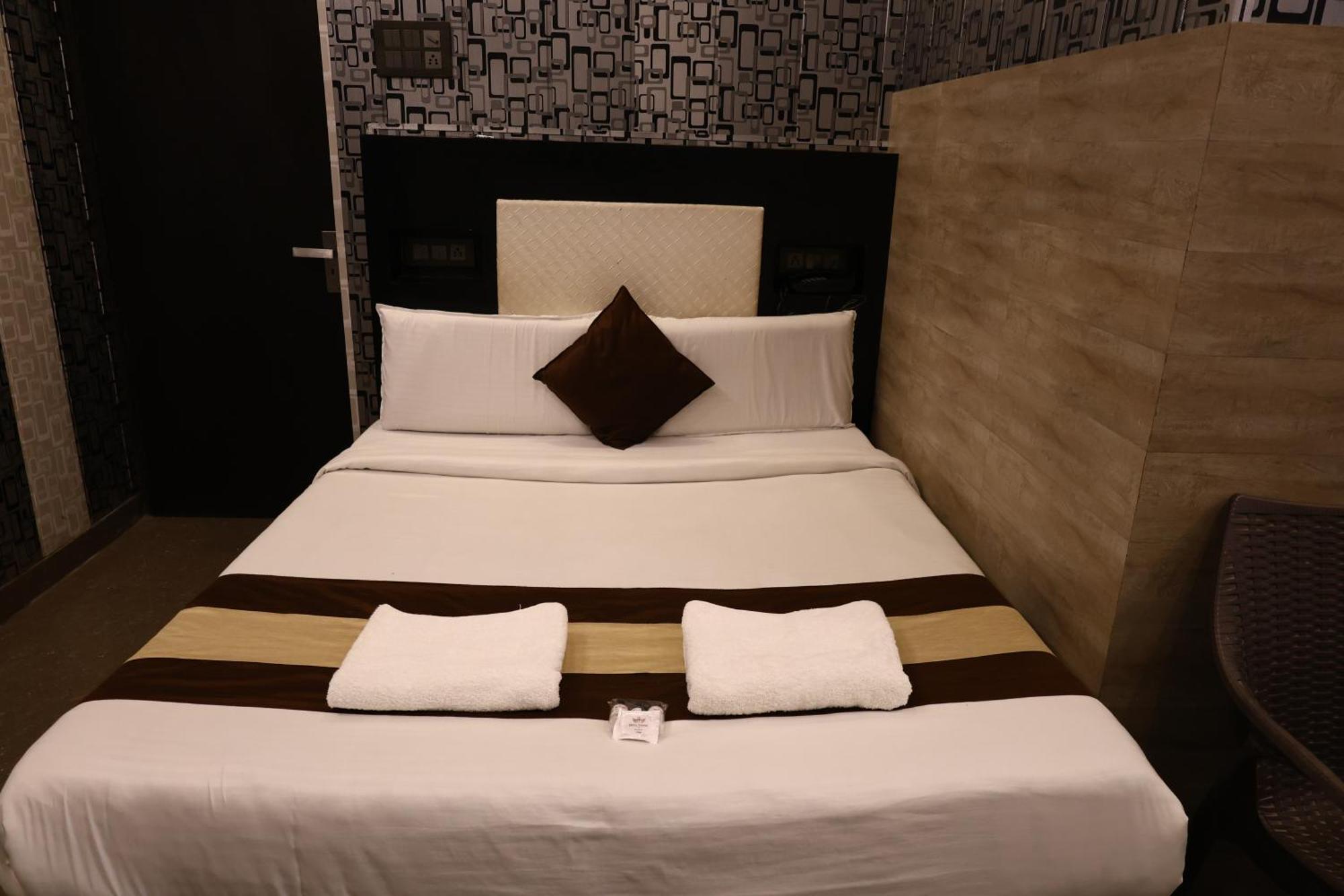 Hotel Pardesi Haridwār Dış mekan fotoğraf