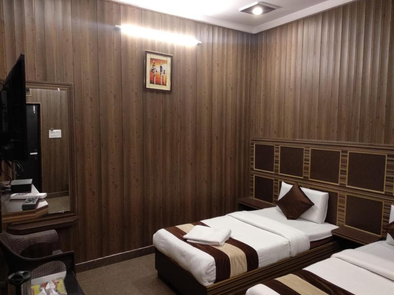Hotel Pardesi Haridwār Dış mekan fotoğraf
