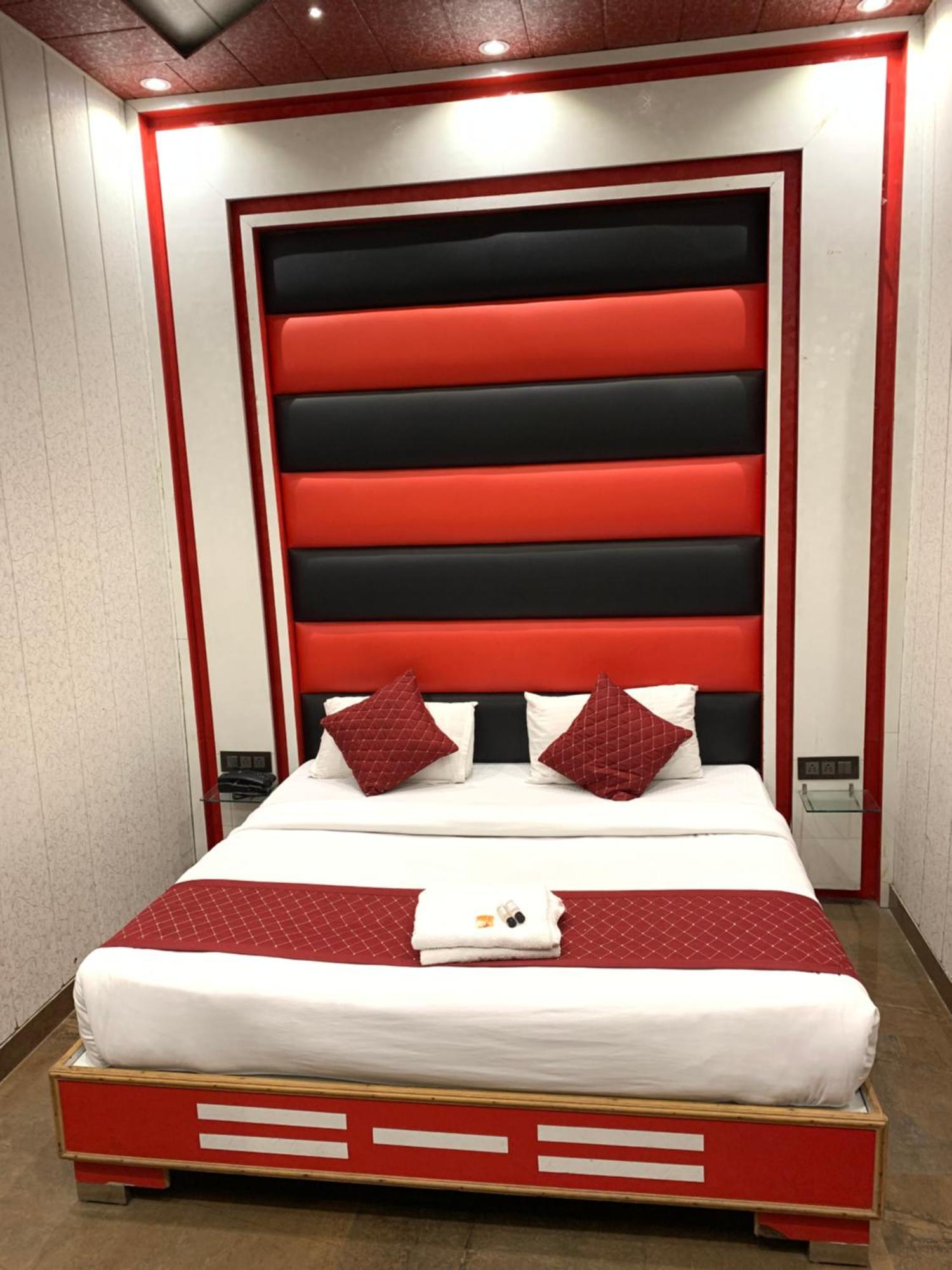 Hotel Pardesi Haridwār Dış mekan fotoğraf