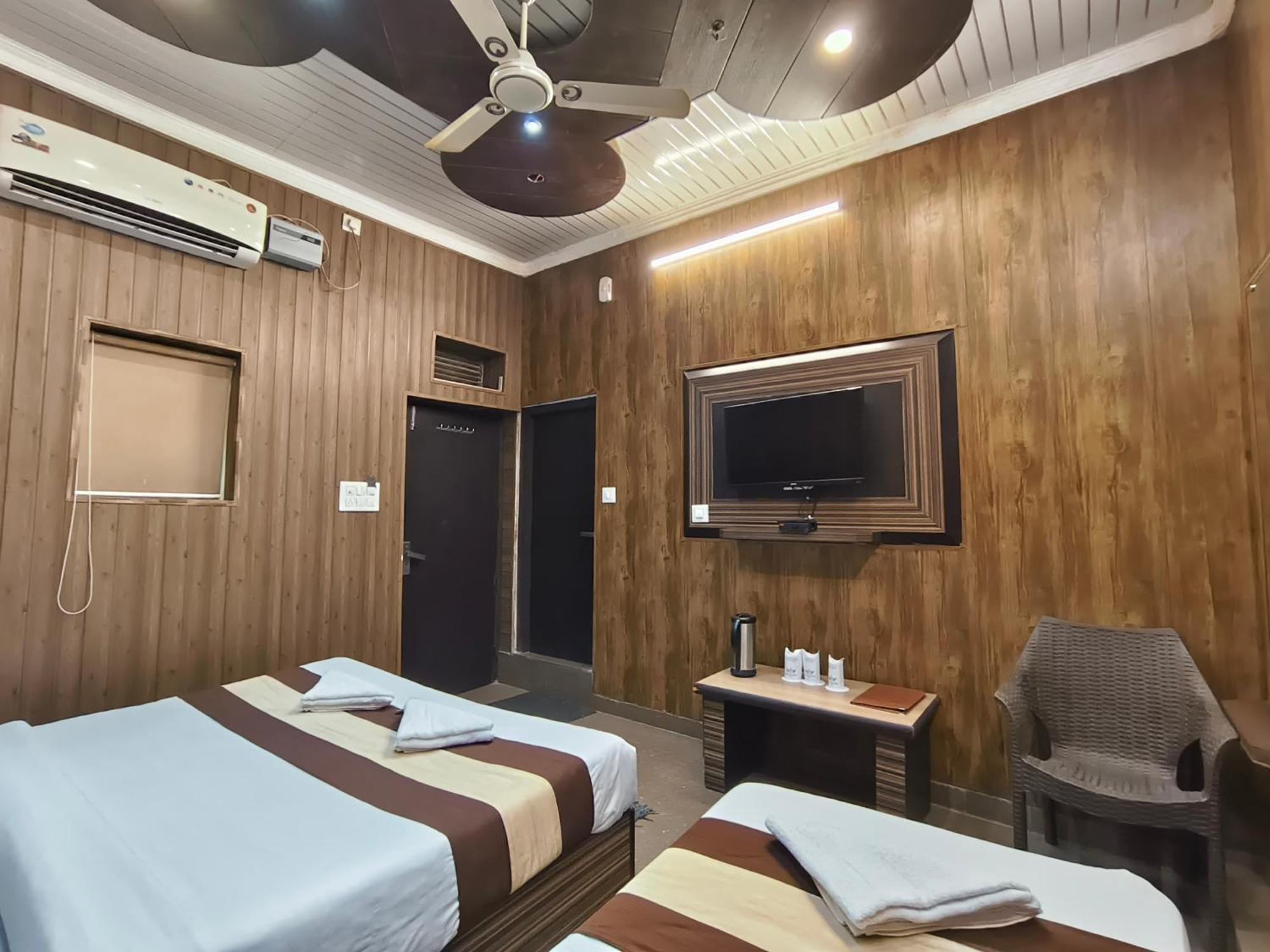 Hotel Pardesi Haridwār Dış mekan fotoğraf
