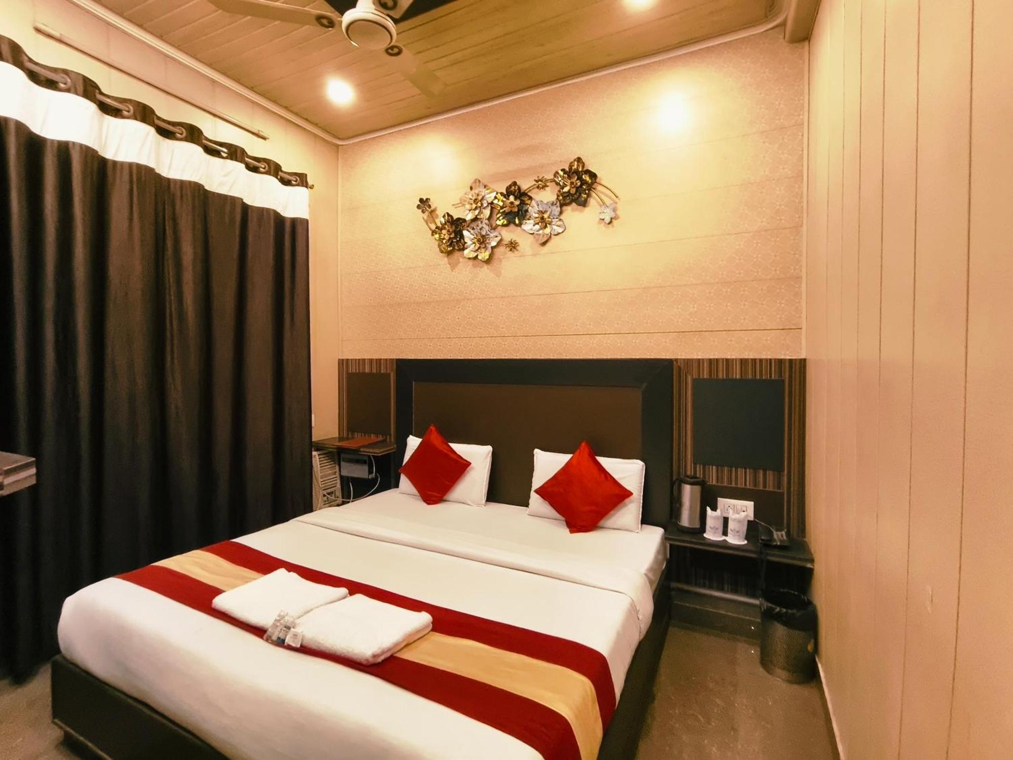 Hotel Pardesi Haridwār Dış mekan fotoğraf